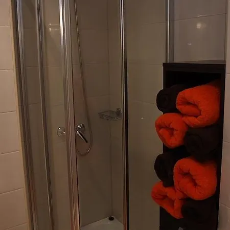 Apartamento At *